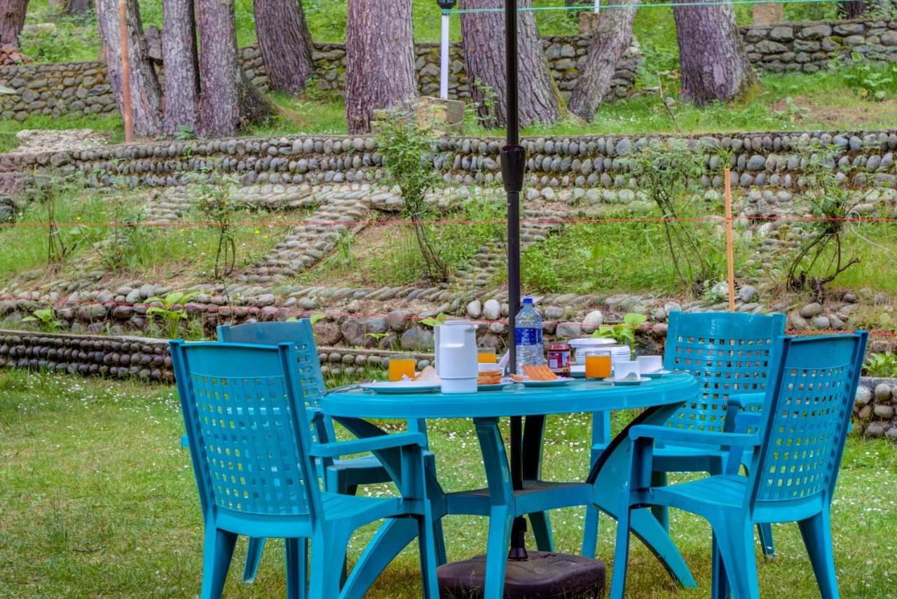Hotel Little Silver Pahalgam Bagian luar foto