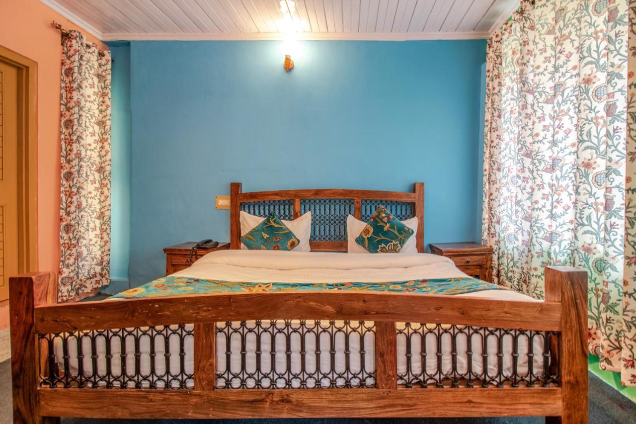 Hotel Little Silver Pahalgam Bagian luar foto