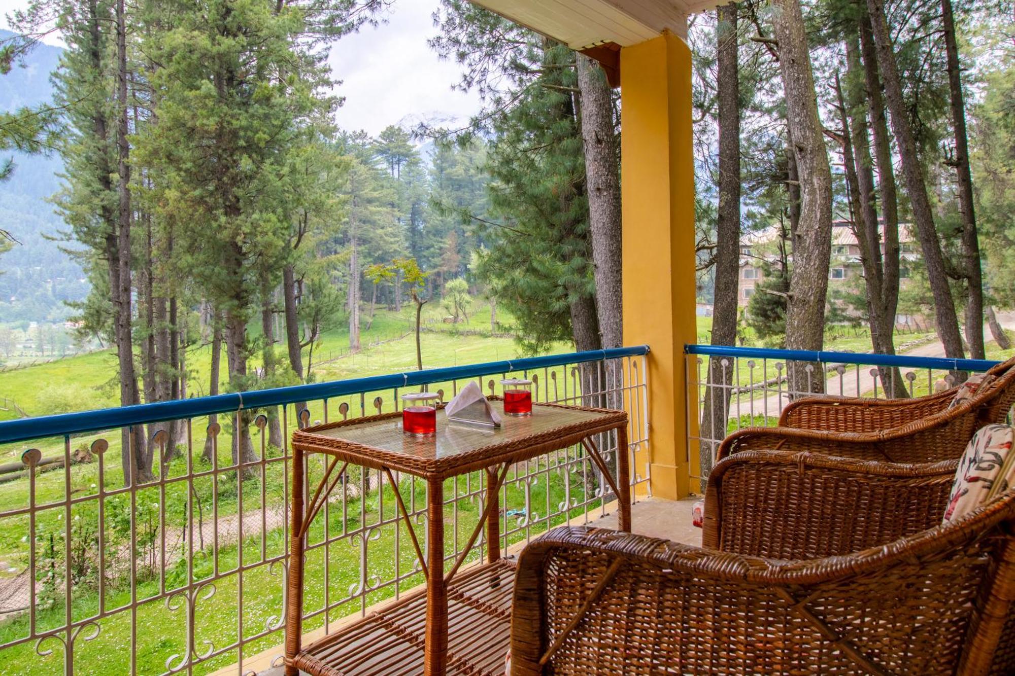 Hotel Little Silver Pahalgam Bagian luar foto