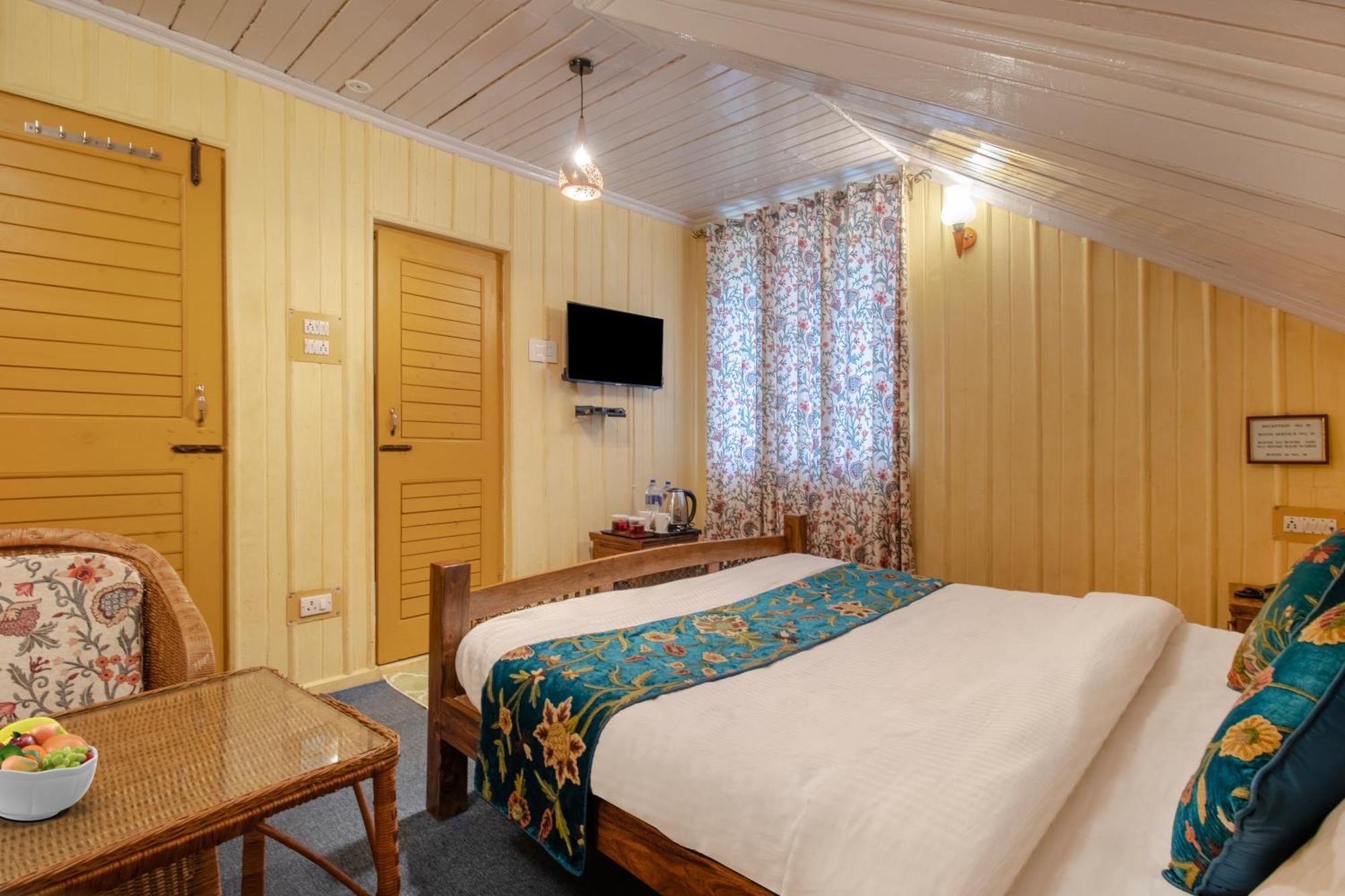 Hotel Little Silver Pahalgam Bagian luar foto