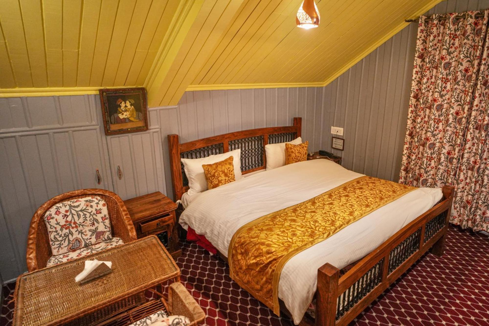 Hotel Little Silver Pahalgam Bagian luar foto
