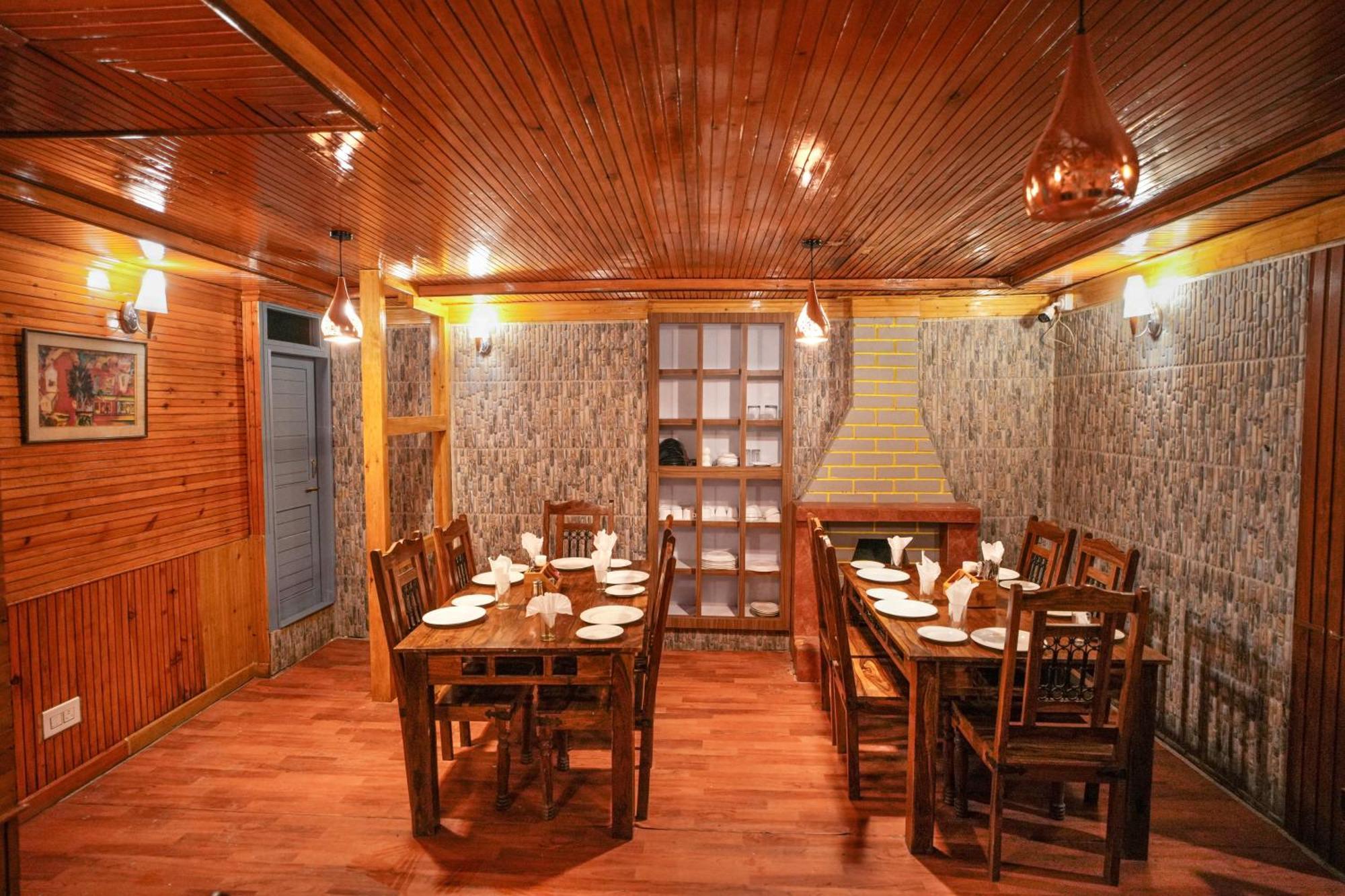 Hotel Little Silver Pahalgam Bagian luar foto